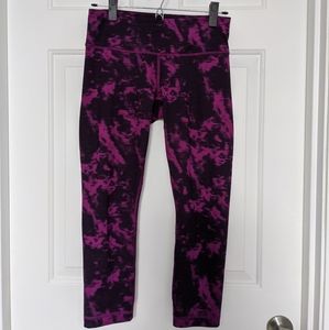 Lululemon cropped athletic pants